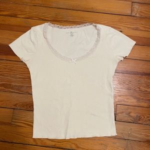 Brandy Melville Cream Bow Top